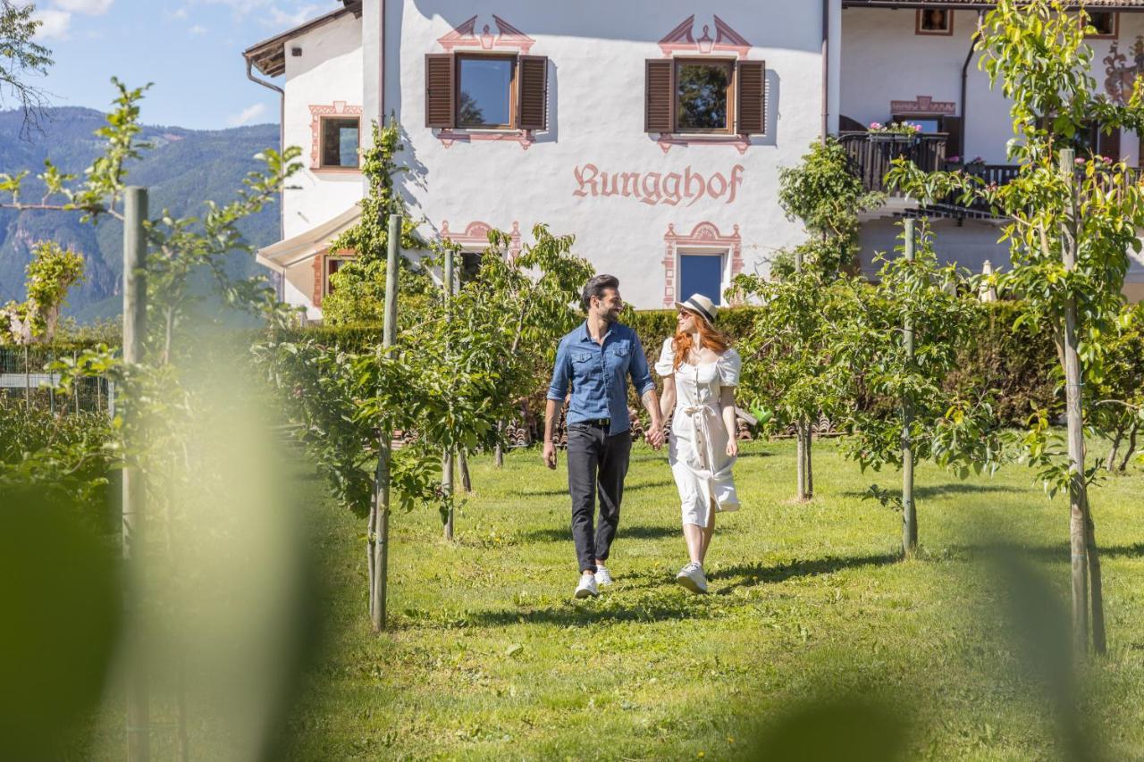 Hotel Ansitz Rungghof Appiano Sulla Strada Del Vino Extérieur photo